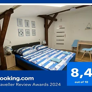 https://sea-world-apartaments-mansarda.sopothotels.com