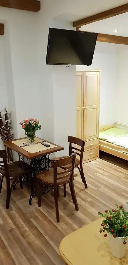 Noclegi Pod Stodola 克拉科夫 波兰